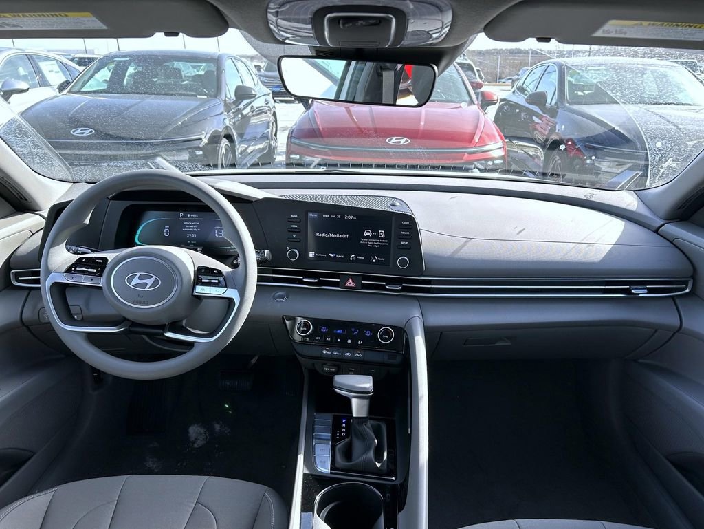 New 2026 Hyundai Elantra Blue image 12