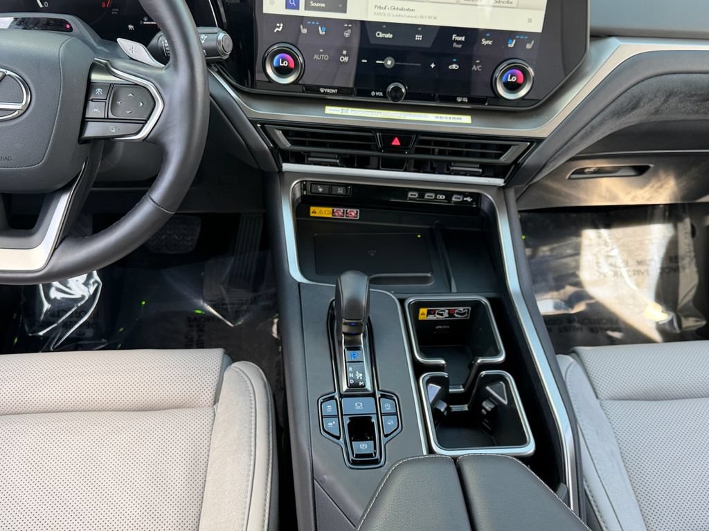 Certified 2026 Lexus TX 350 AWD w/ Technology Package image 15