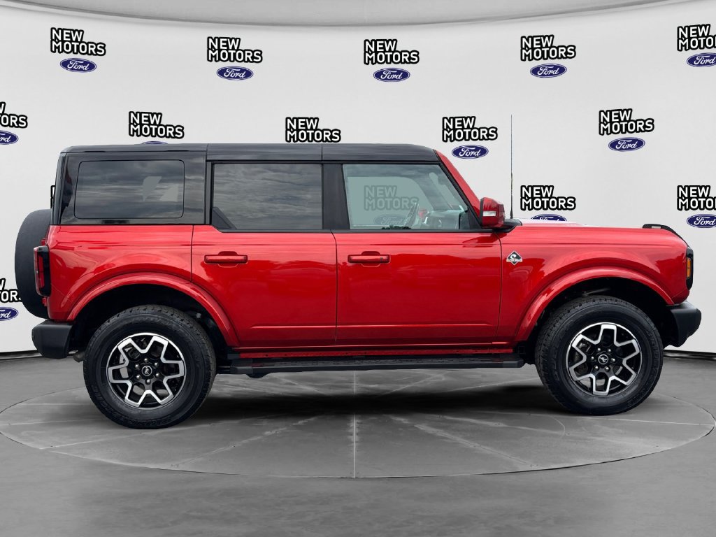 Used 2024 Ford Bronco Outer Banks AWD/4WD image 7