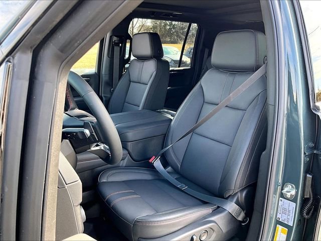New 2026 Chevrolet Suburban RST w/ RST Capability Package image 10