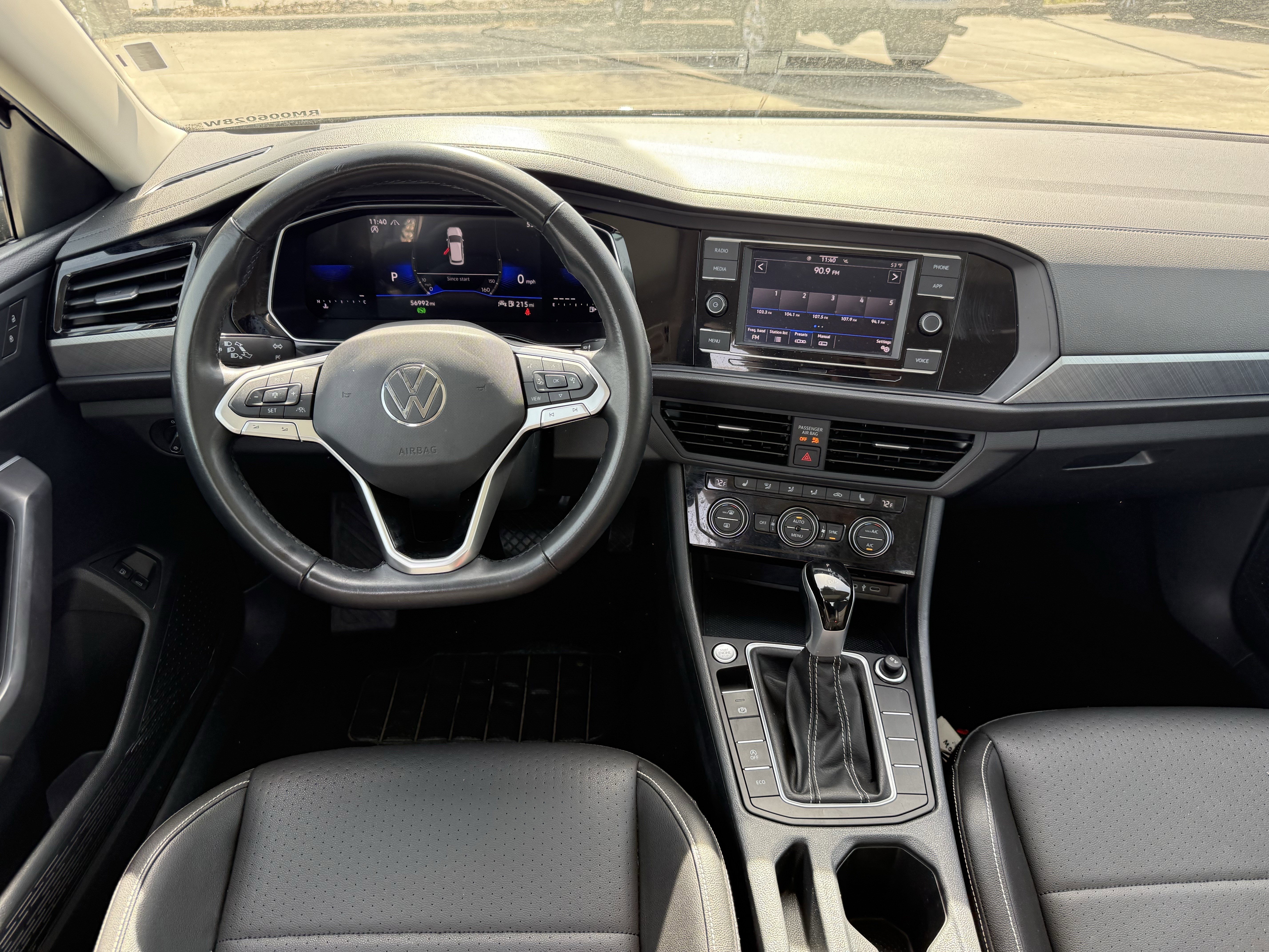 Used 2024 Volkswagen Jetta SE image 15