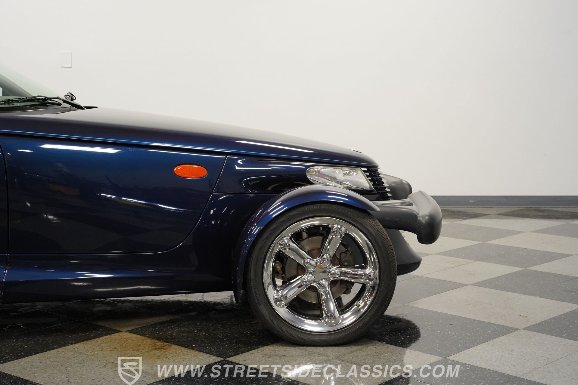 Used 2001 Chrysler Prowler RWD image 31