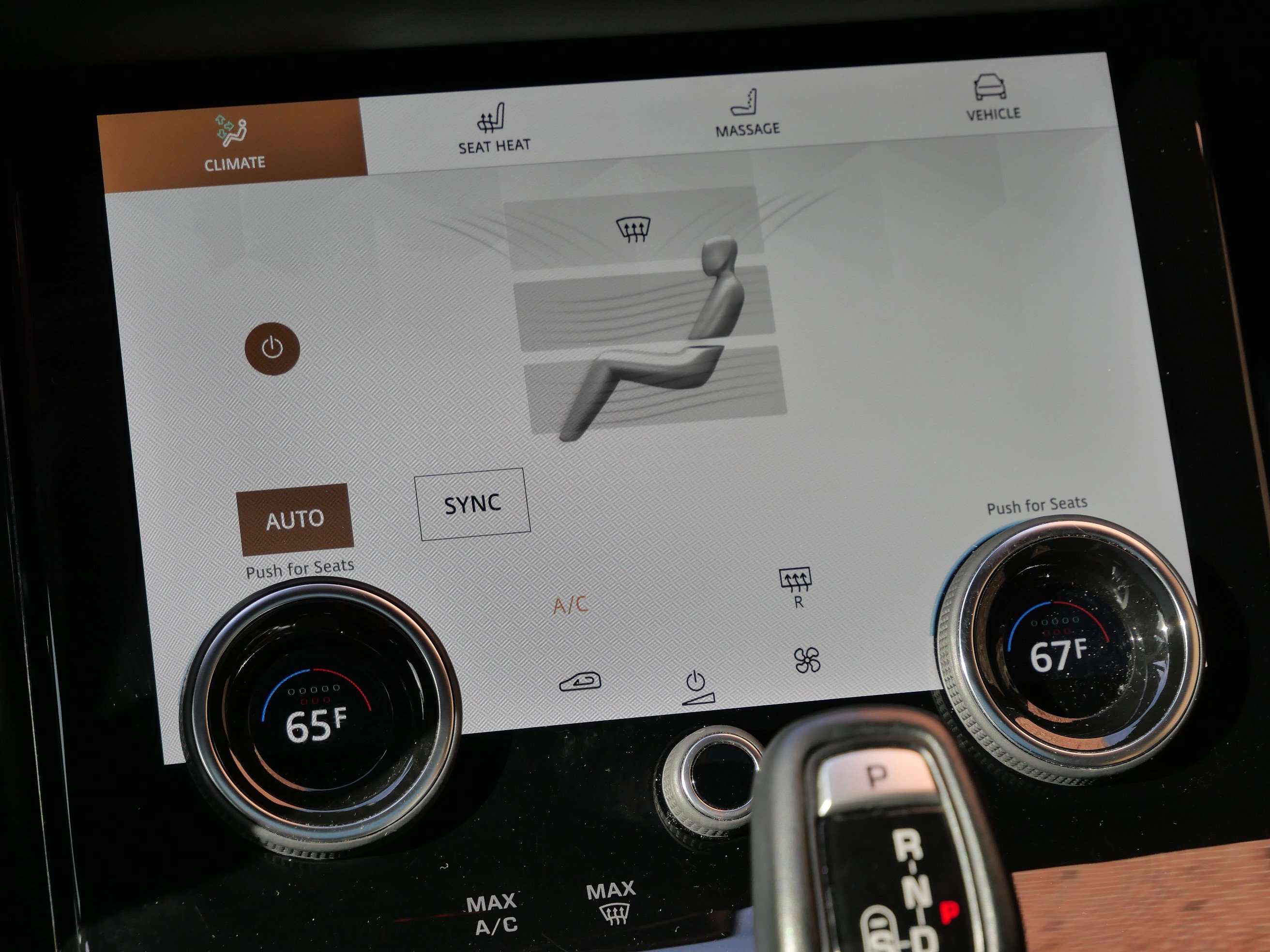 Used 2021 Land Rover Range Rover Evoque R-Dynamic HSE image 18