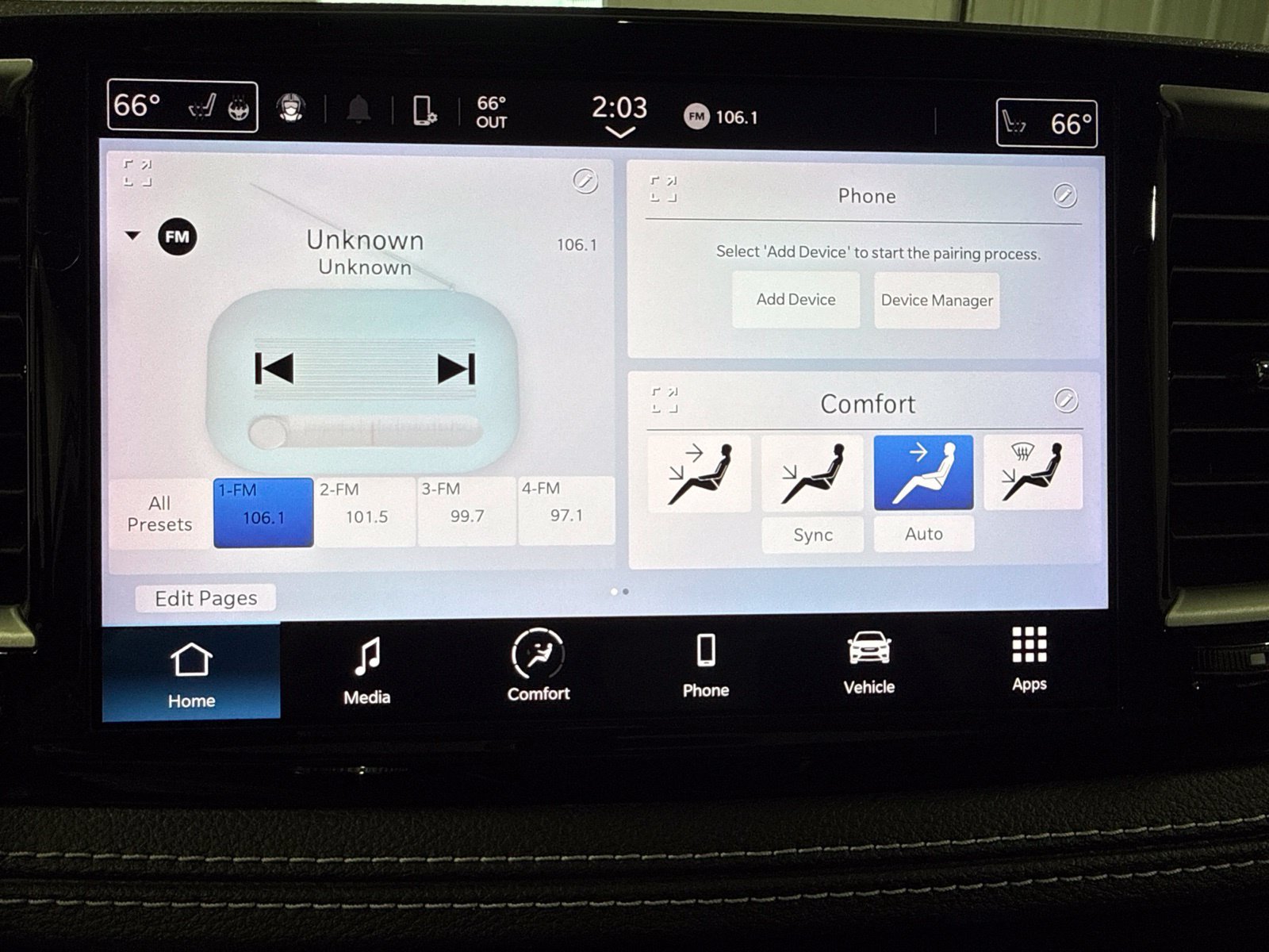 Used 2022 Chrysler Pacifica Touring-L AWD/4WD image 32