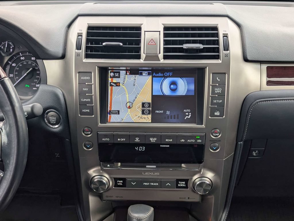 Used 2018 Lexus GX 460 Premium w/ Premium Package AWD/4WD image 18