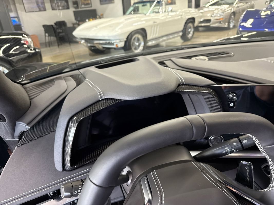 Used 2025 Chevrolet Corvette Z06 image 61