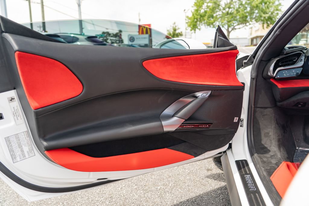 Used 2024 Ferrari SF90 Spider AWD/4WD image 17