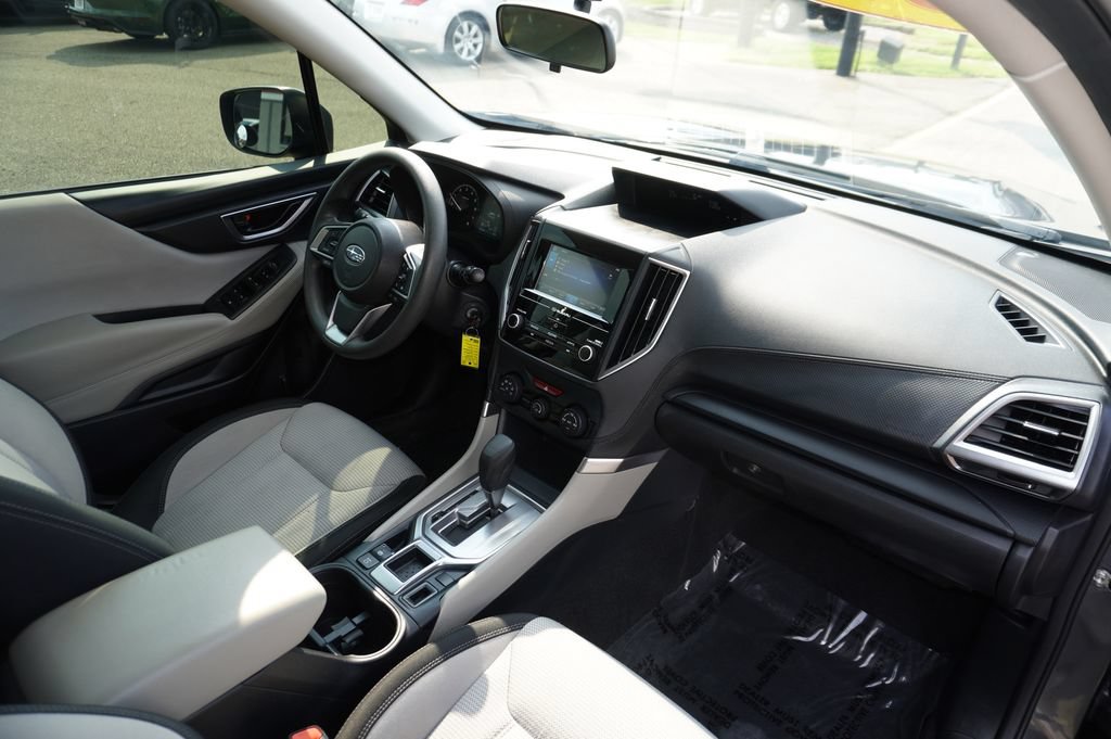 Used 2023 Subaru Forester AWD/4WD image 28