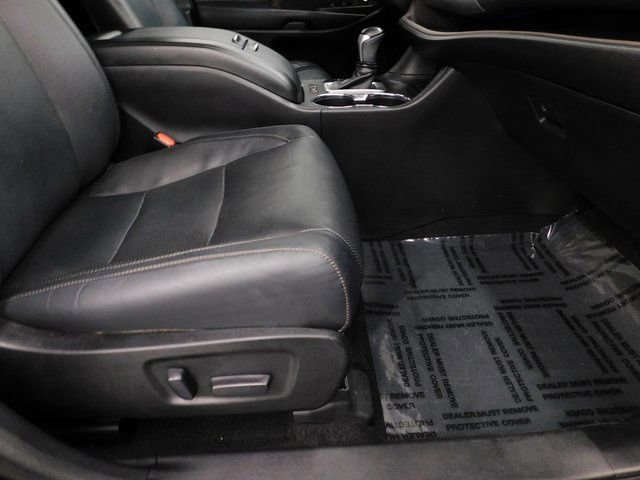 Used 2018 Toyota Highlander Limited image 36