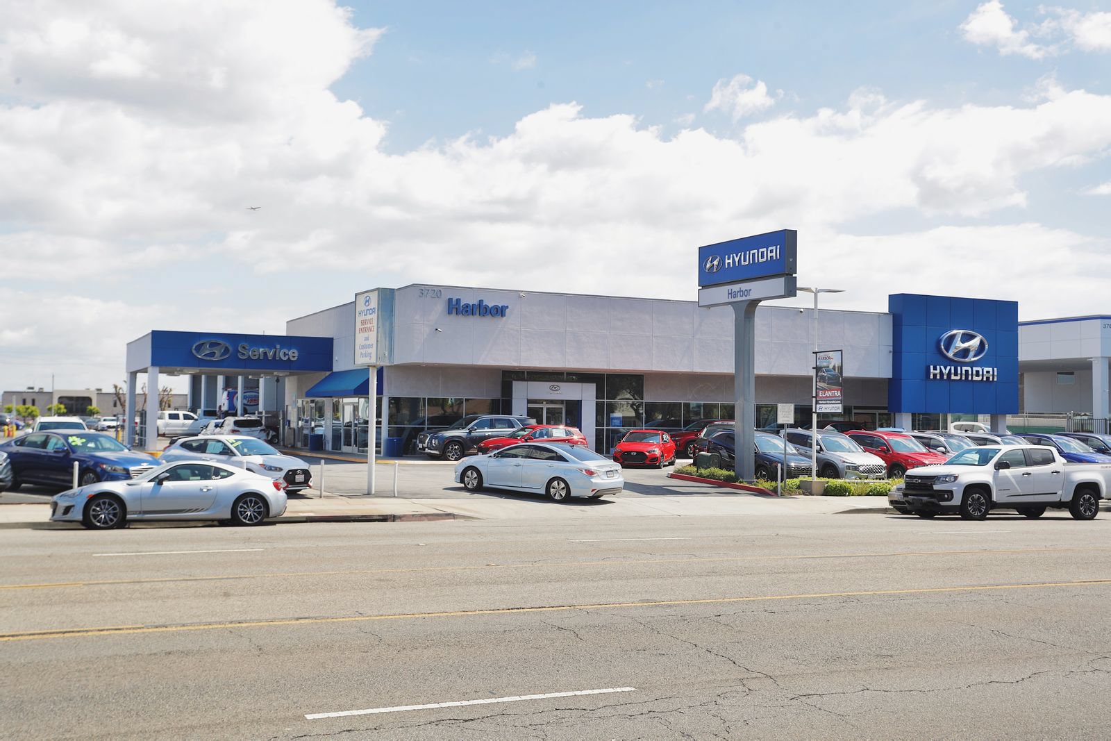 Used 2025 Hyundai Santa Fe Calligraphy AWD/4WD image 38