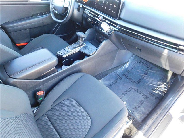 Used 2026 Kia Sportage LX FWD image 28