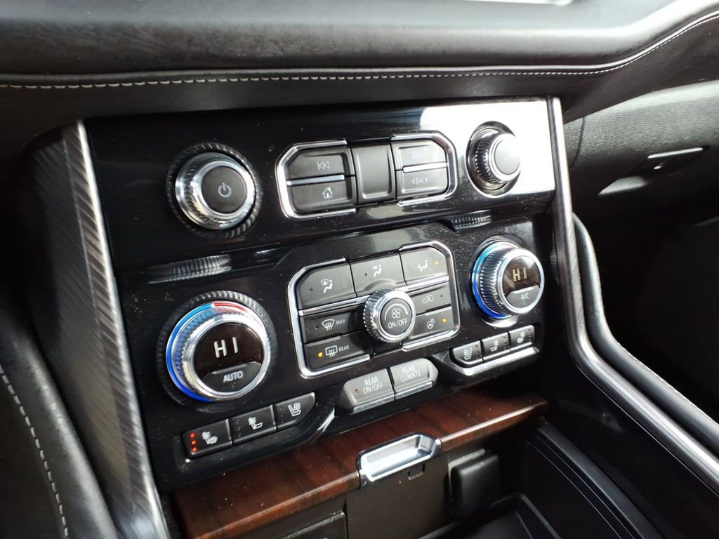 Used 2023 GMC Yukon XL Denali Ultimate image 21
