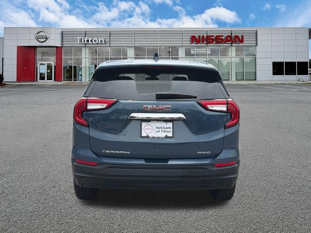 Used 2024 GMC Terrain SLE AWD/4WD image 6