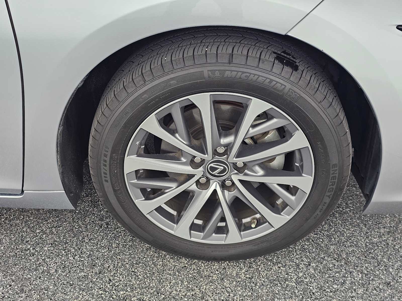 Certified 2024 Lexus ES 350 w/ Accessory Package (Z2) FWD image 9