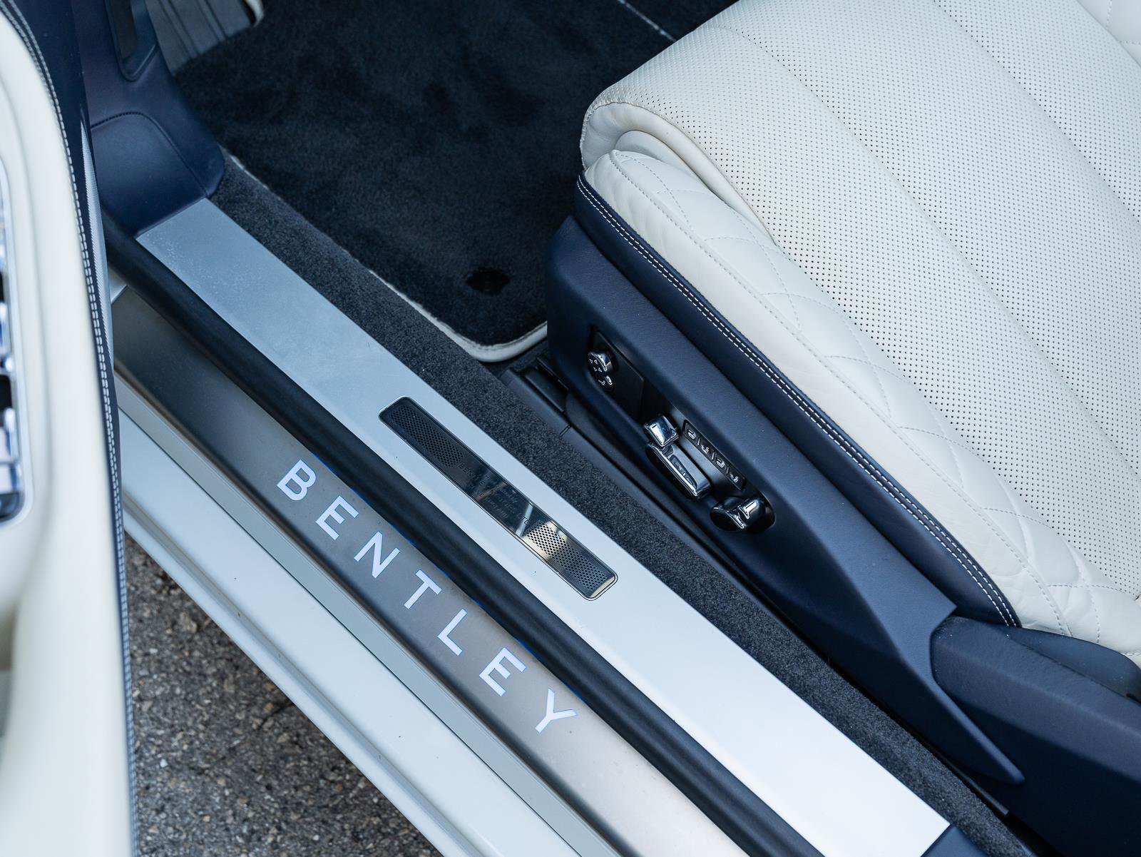 Used 2022 Bentley Continental GT image 22