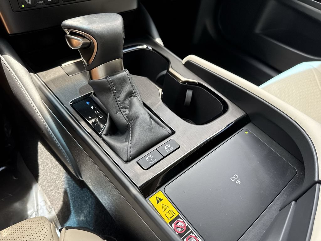 Used 2024 Lexus ES 300h Ultra Luxury w/ Accessory Package (Z2) FWD image 53