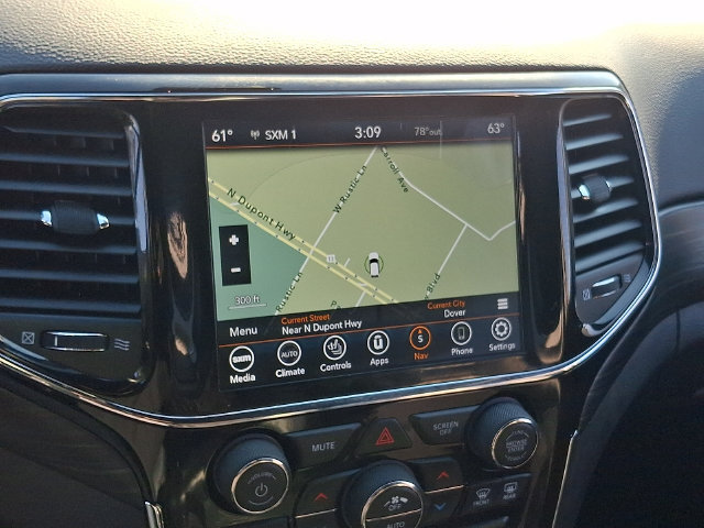 Used 2020 Jeep Grand Cherokee Altitude AWD/4WD image 17