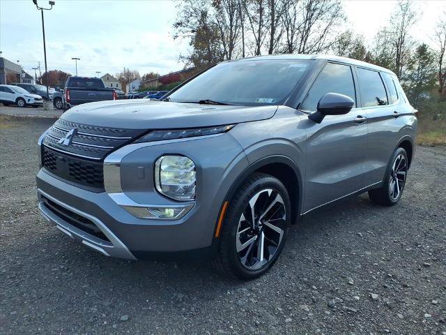 Used 2023 Mitsubishi Outlander SE image 7