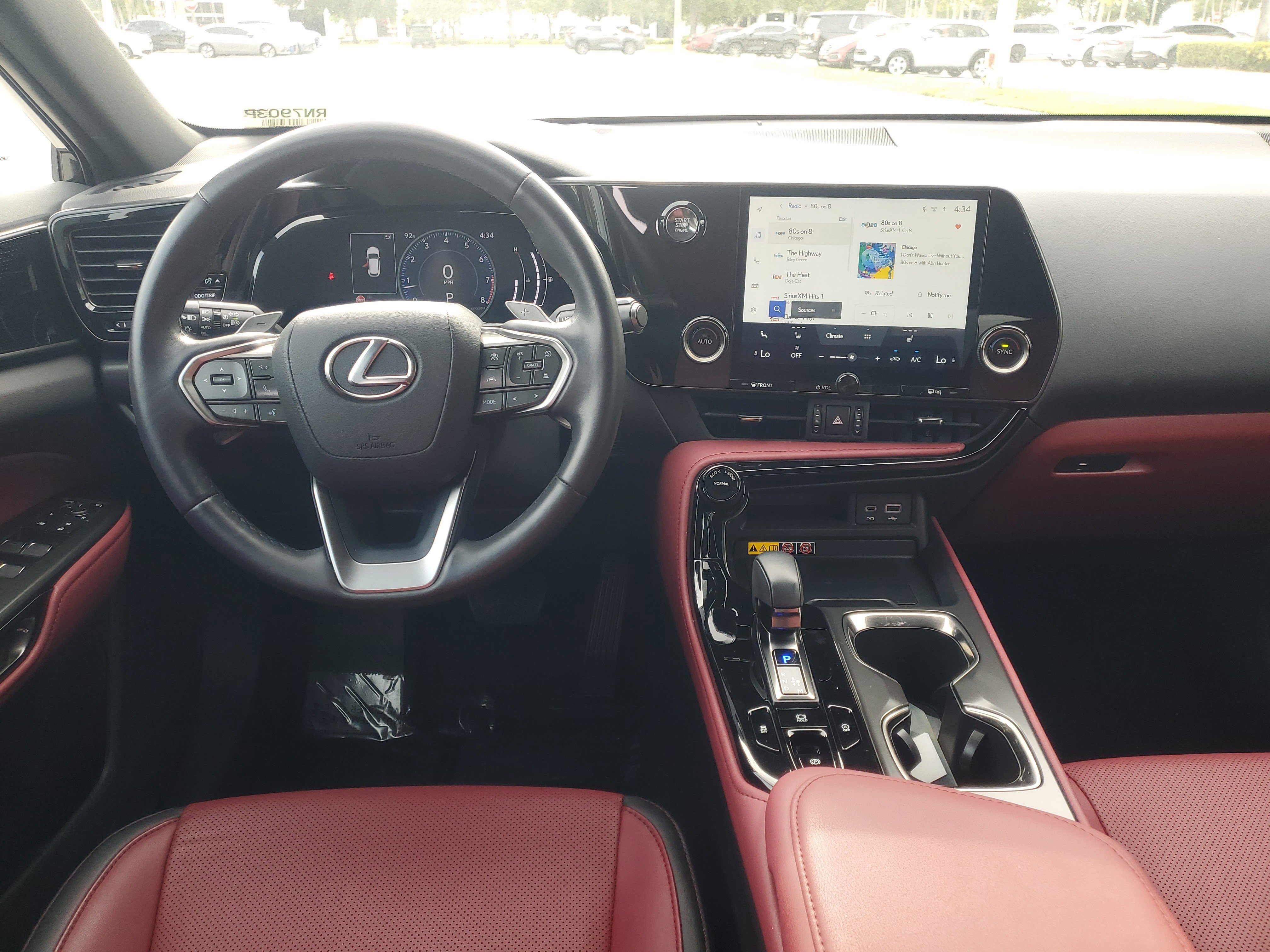 Used 2025 Lexus NX 250 FWD w/ Towing Package (2000 Lbs) image 14