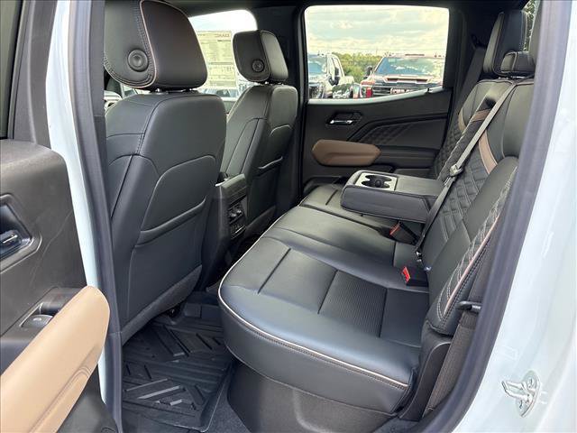 New 2026 GMC Canyon Denali AWD/4WD image 9