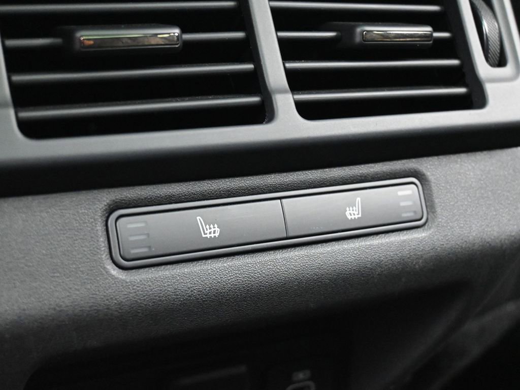 Used 2024 Land Rover Range Rover Evoque S image 25