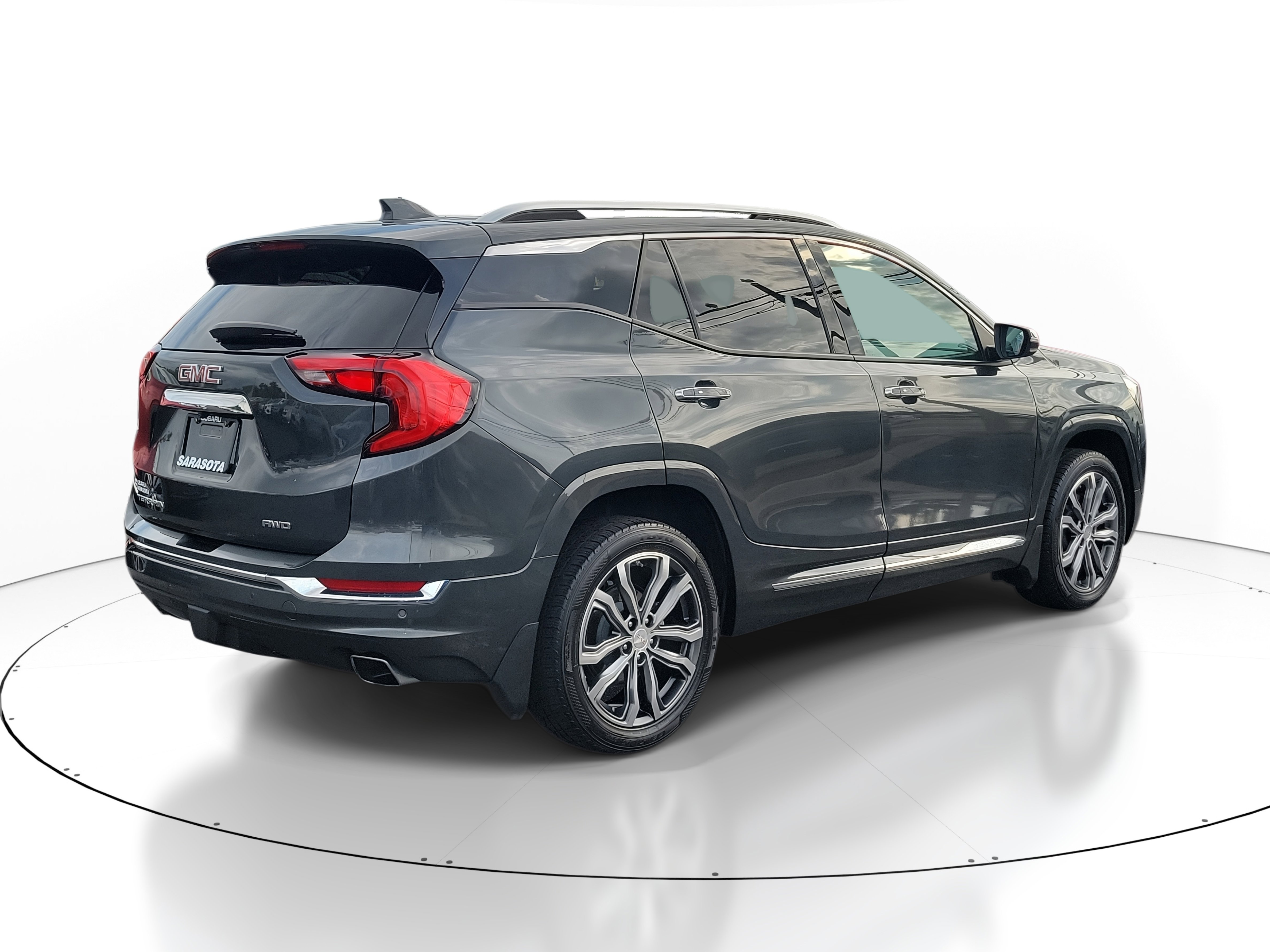 Used 2018 GMC Terrain Denali w/ Advanced Safety Package image 6