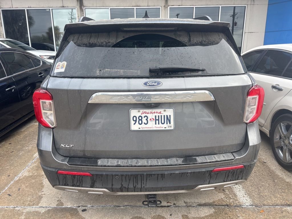 Used 2023 Ford Explorer XLT w/ Equipment Group 202A image 5