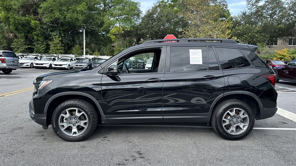 Used 2023 Honda Passport TrailSport image 12