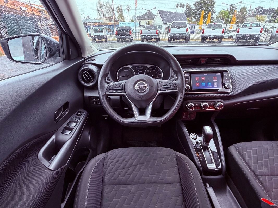 Used 2021 Nissan Kicks S image 25