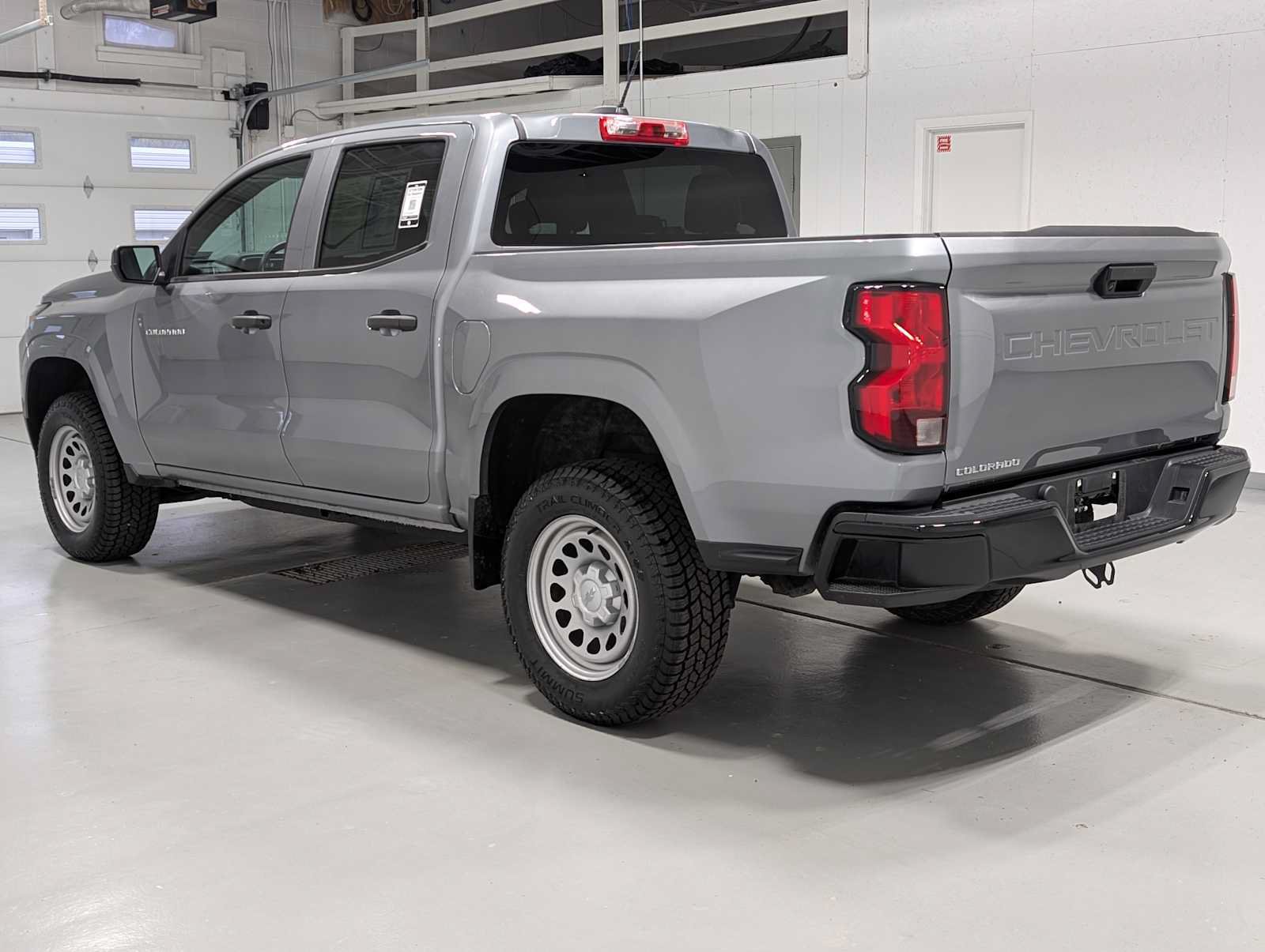 Used 2023 Chevrolet Colorado W/T RWD image 10