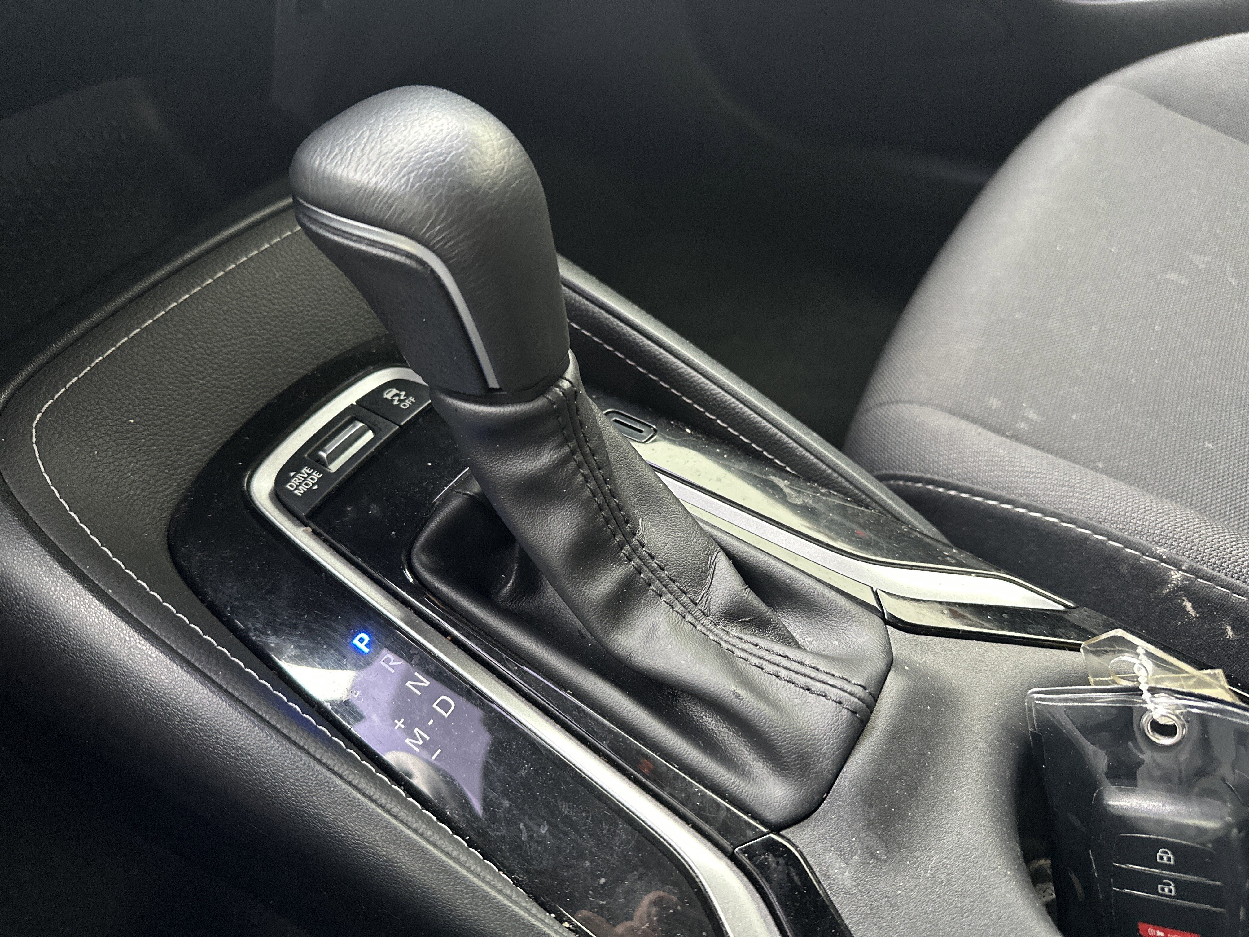 Used 2025 Toyota Corolla SE FWD image 24