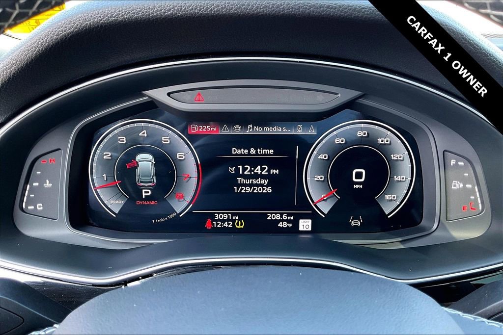 Used 2025 Audi Q8 Premium image 13