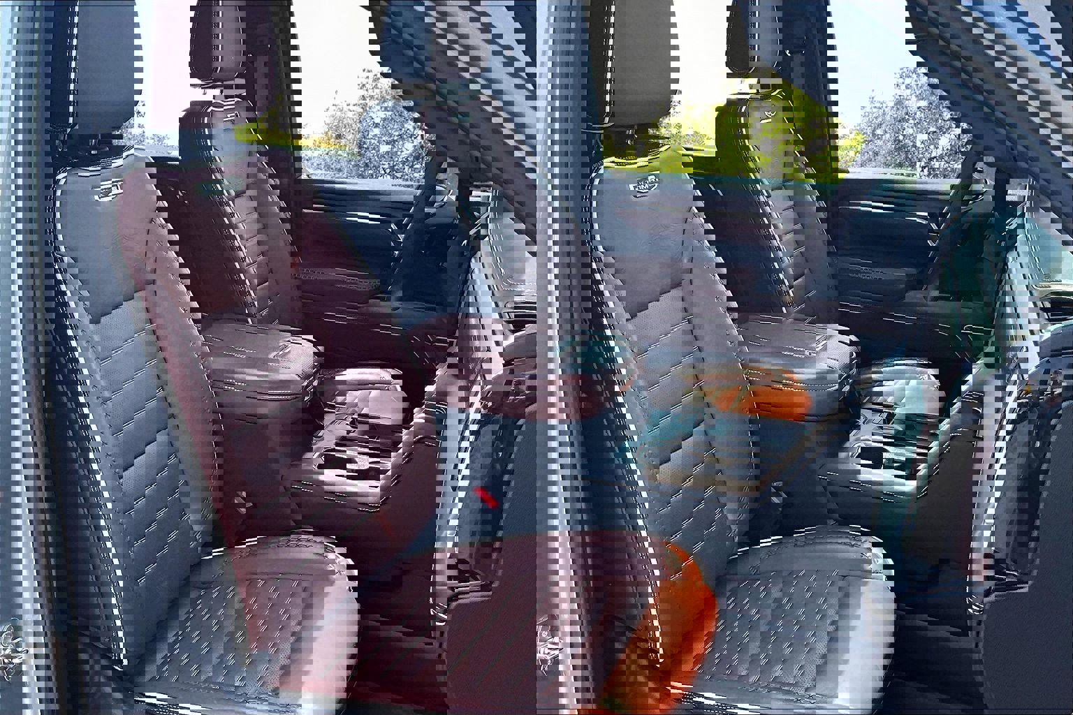 Used 2024 GMC Sierra 2500 Denali Ultimate image 7