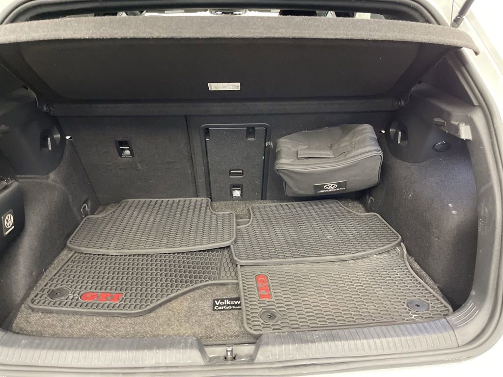 Used 2022 Volkswagen GTI S image 31