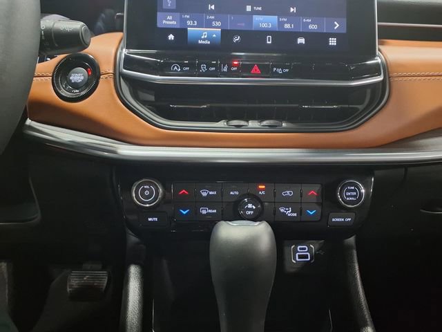 Used 2025 Jeep Compass Limited AWD/4WD image 27