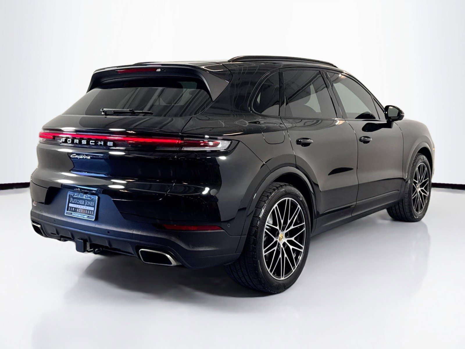 Used 2024 Porsche Cayenne AWD/4WD image 9