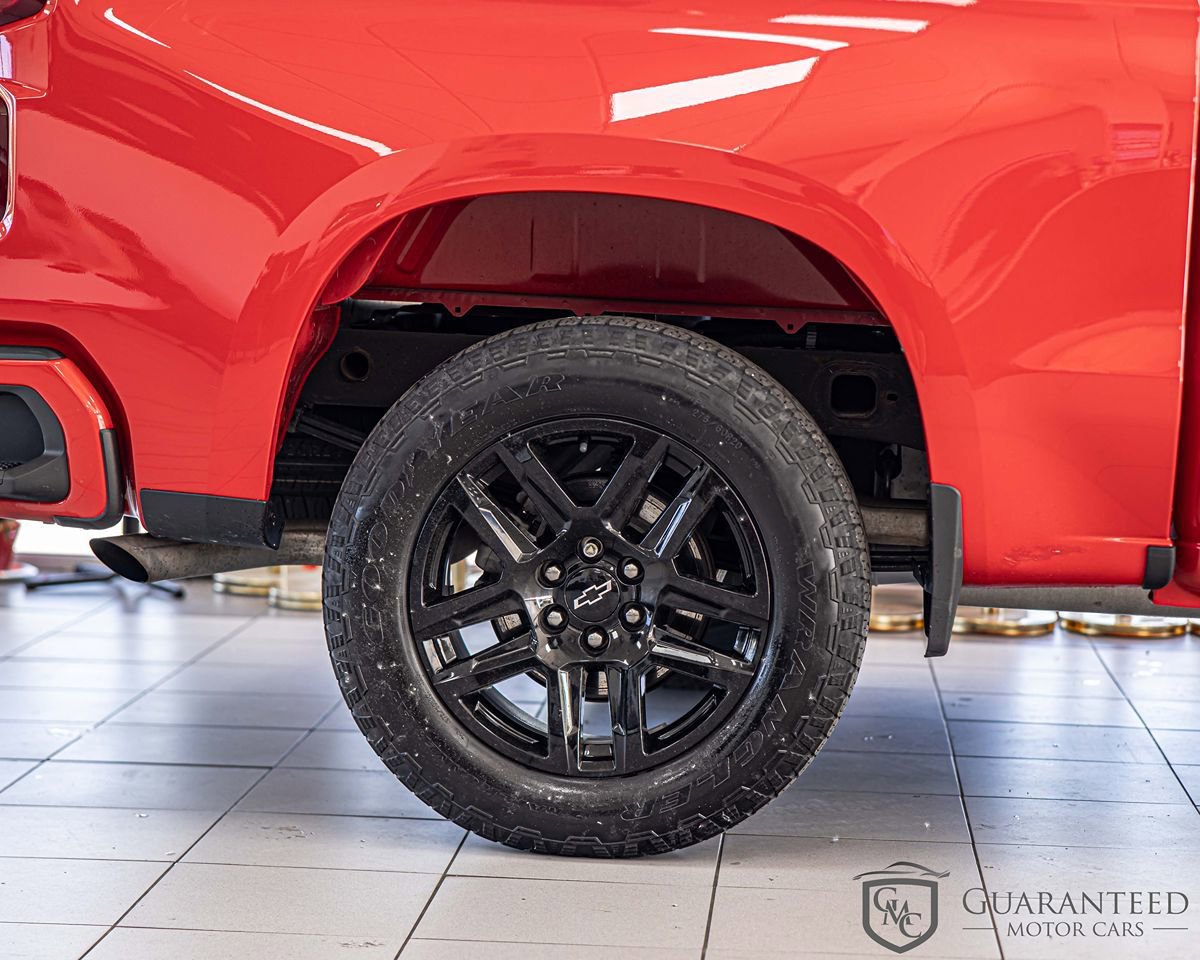 Used 2022 Chevrolet Silverado 1500 Custom w/ LPO, Dark Essentials Package AWD/4WD image 10