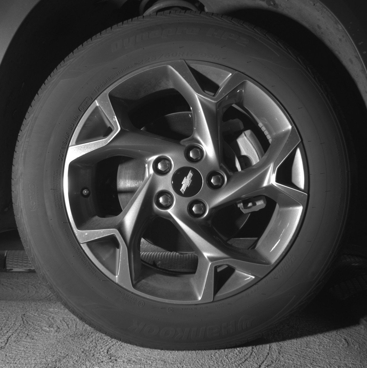 Used 2025 Chevrolet Trax LT FWD image 13
