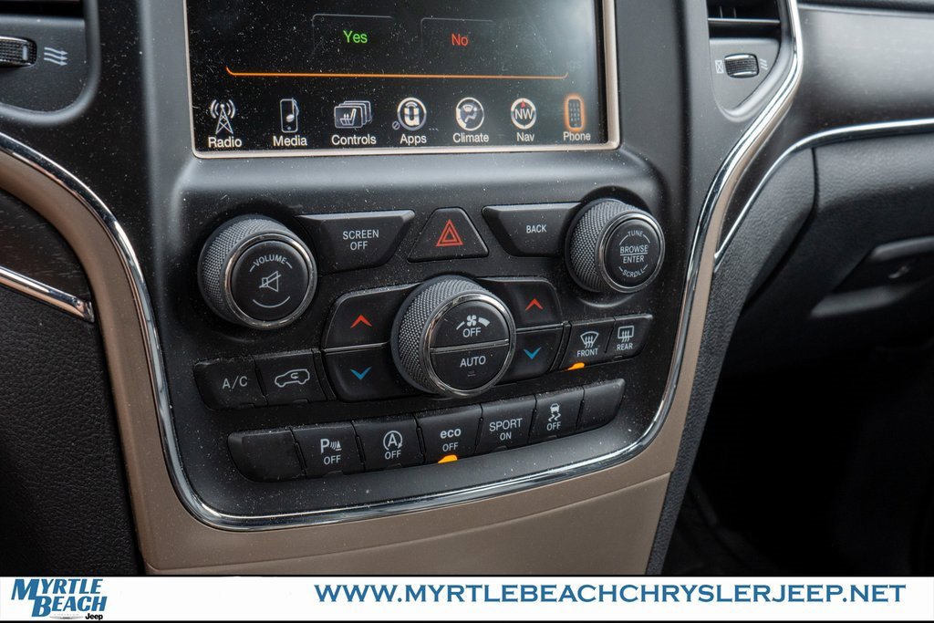 Used 2017 Jeep Grand Cherokee Limited image 23