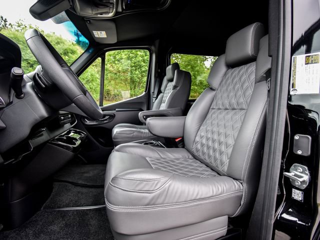 Used 2026 Mercedes-Benz Sprinter 2500 image 4