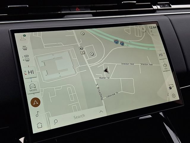 Used 2025 Land Rover Range Rover Sport Dynamic SE image 18