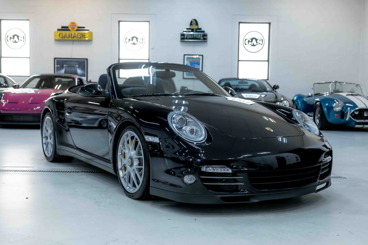 Used 2011 Porsche 911 Turbo S image 6