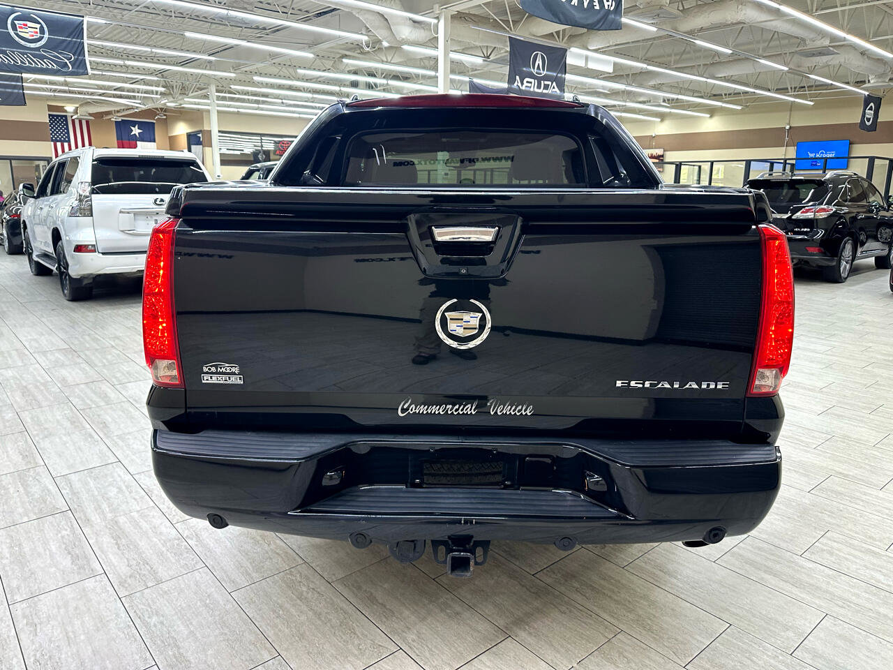 Used 2011 Cadillac Escalade EXT Premium image 8