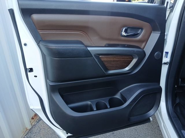Used 2017 Nissan Titan Platinum Reserve AWD/4WD image 18
