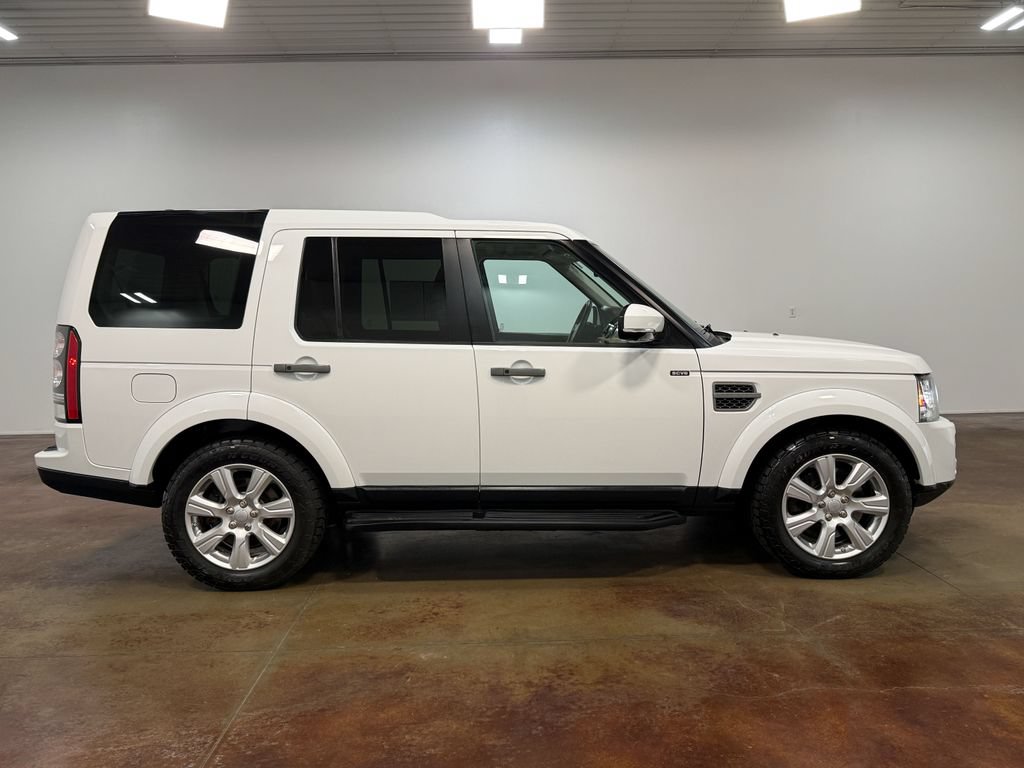 Used 2016 Land Rover LR4 HSE AWD/4WD image 23