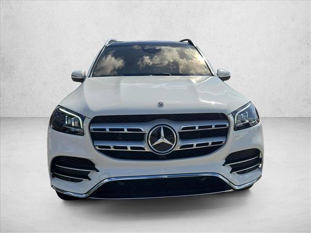 Used 2023 Mercedes-Benz GLS 580 4MATIC image 2
