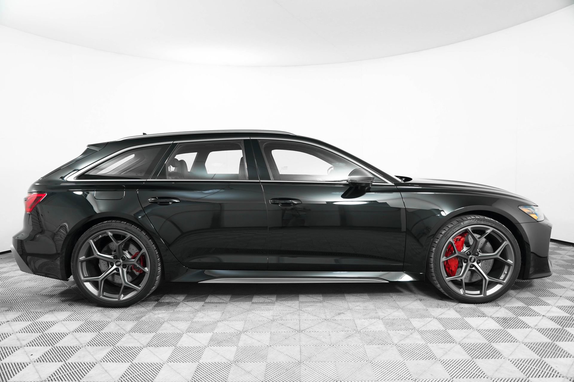 New 2026 Audi RS 6 performance image 8