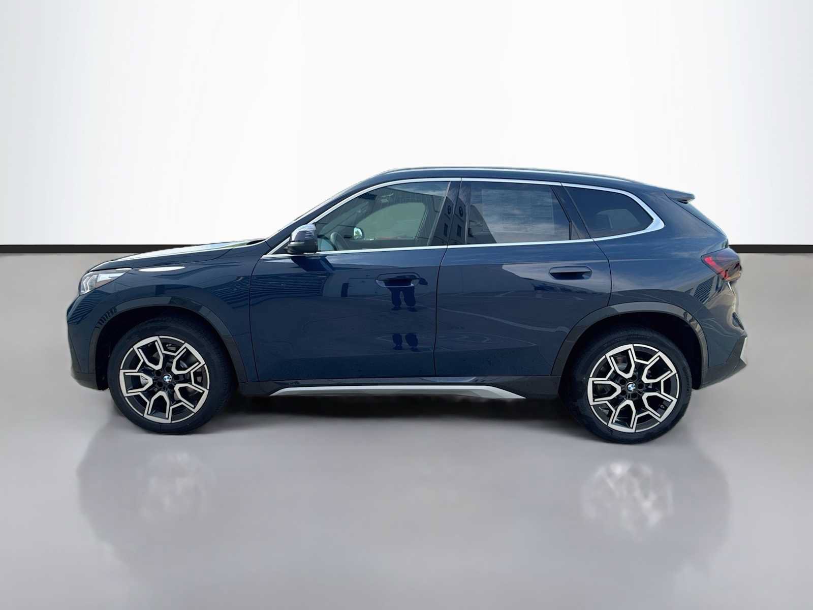 New 2027 BMW X1 xDrive28i AWD/4WD image 5