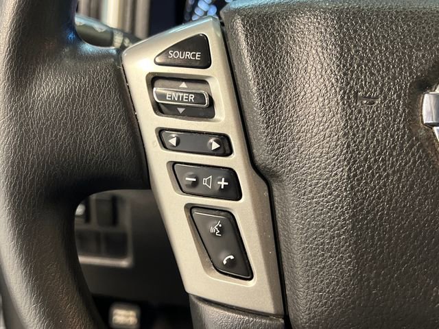 Used 2019 Nissan Titan SV image 20