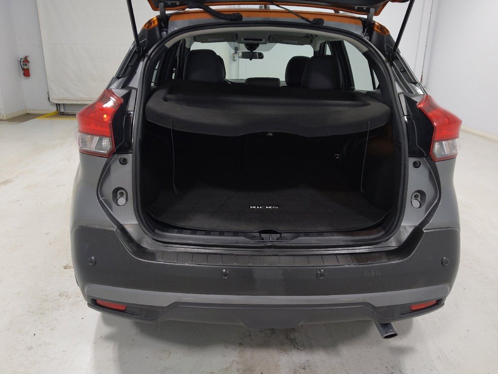Used 2020 Nissan Kicks SR w/ SR Premium Package image 29